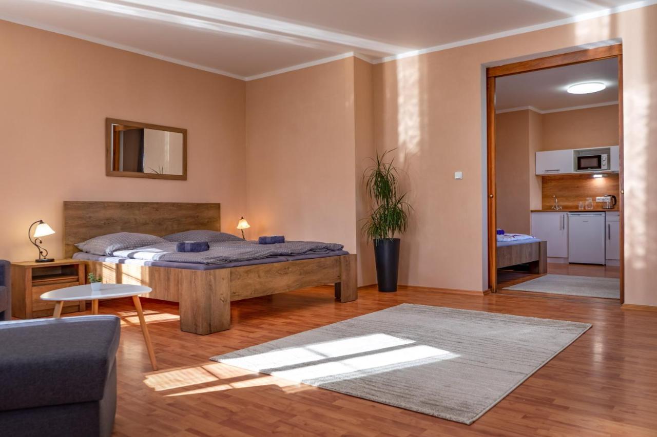 Apartmany V Mlynske Strouze Pilsen Exterior foto